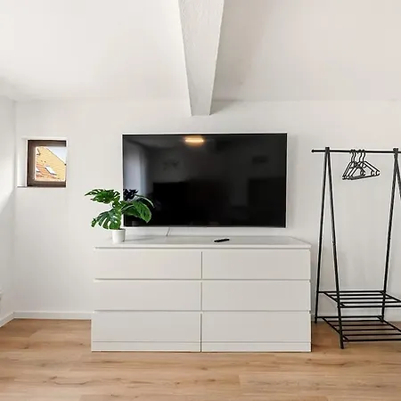 Apartamento Es07 Grosse Fuer Monteure In Esslingen *